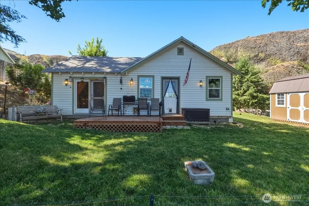 458 Partello Park Grand Coulee WA 99133