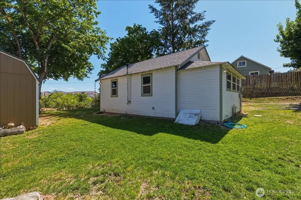 458 Partello Park Grand Coulee WA 99133