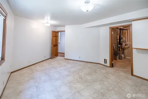 18109 236th Avenue NE Woodinville WA 98077