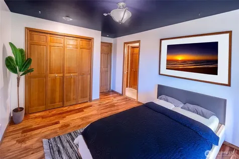 18109 236th Avenue NE Woodinville WA 98077