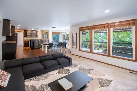 18109 236th Avenue NE Woodinville WA 98077