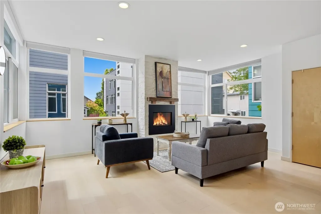 1516 NW 61st Street Seattle WA 98107