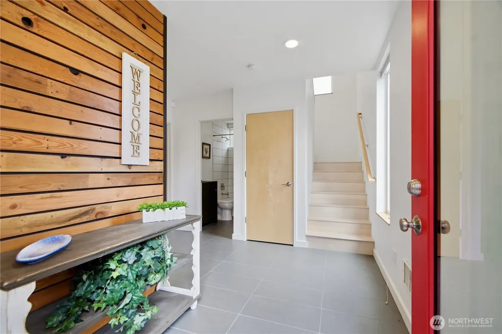 1516 NW 61st Street Seattle WA 98107