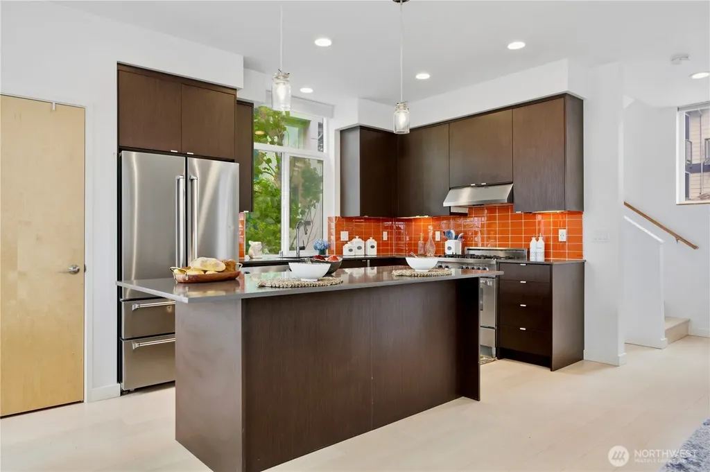 1516 NW 61st Street Seattle WA 98107
