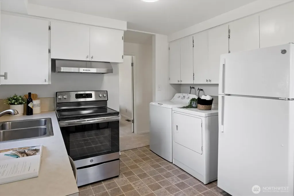 1241 N 172nd Street Shoreline WA 98133