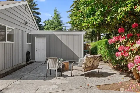 1241 N 172nd Street Shoreline WA 98133