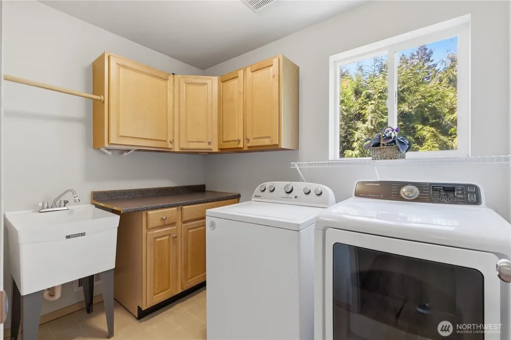 3222 NE Chantel Court Bremerton WA 98311