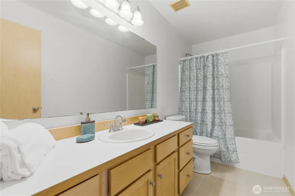 3222 NE Chantel Court Bremerton WA 98311