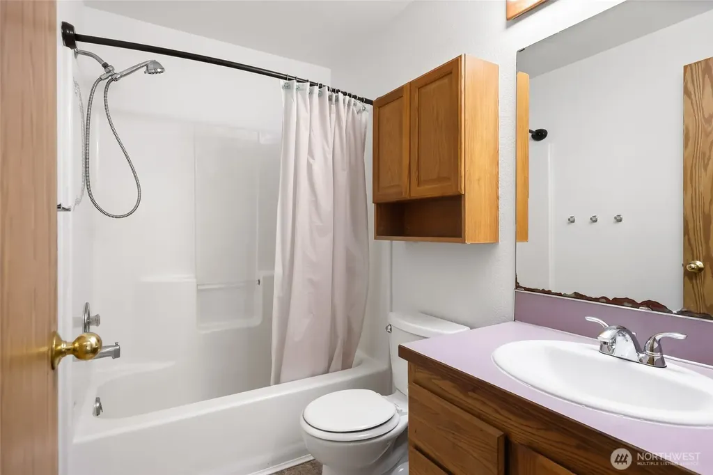 413 Mckenzie Avenue Yelm WA 98597