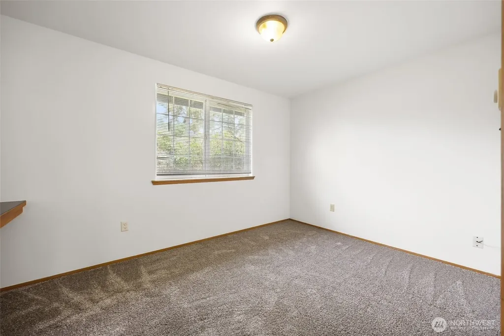 413 Mckenzie Avenue Yelm WA 98597