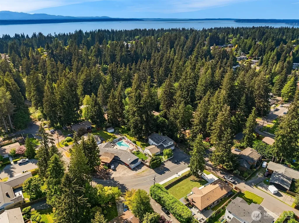 20323 81st Avenue W Edmonds WA 98026