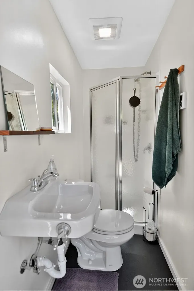 1718 S 3rd Avenue Sequim WA 98382