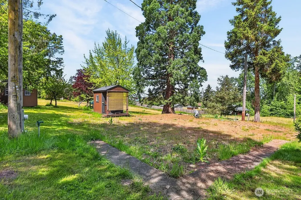 1718 S 3rd Avenue Sequim WA 98382