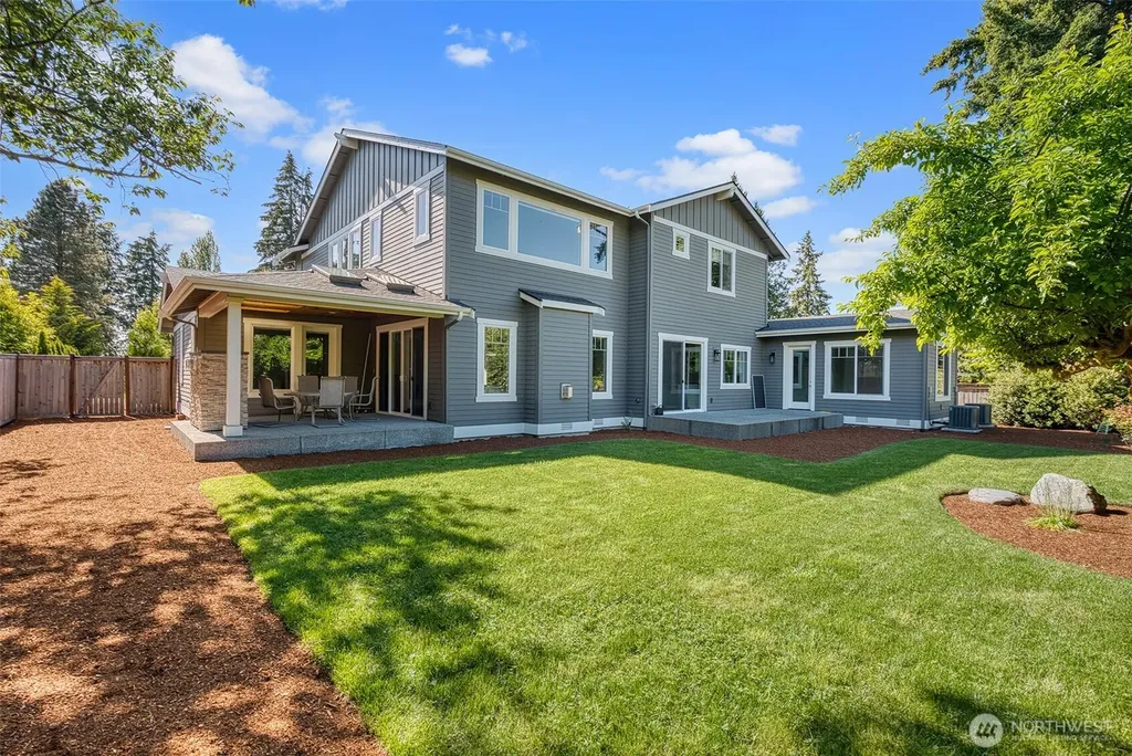 222 106th Avenue SE Bellevue WA 98004