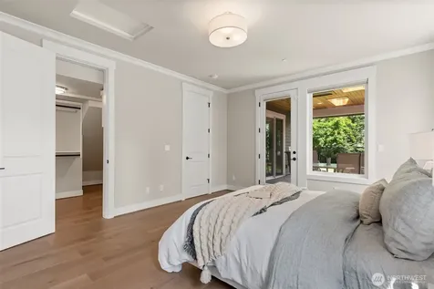 222 106th Avenue SE Bellevue WA 98004