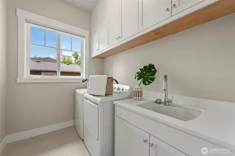 222 106th Avenue SE Bellevue WA 98004