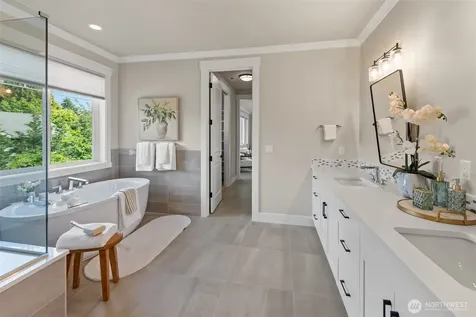 222 106th Avenue SE Bellevue WA 98004