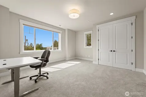 222 106th Avenue SE Bellevue WA 98004