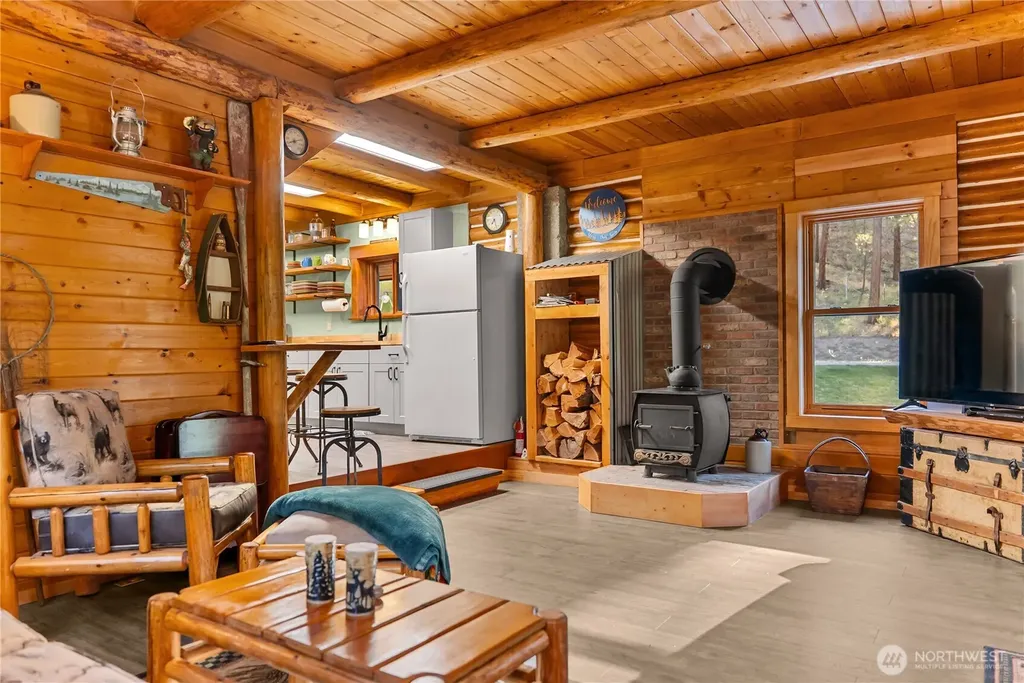 10 Sims Canyon Road Twisp WA 98856