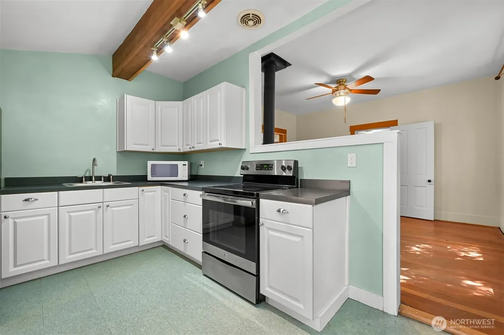 1706 24th Street Bellingham WA 98225