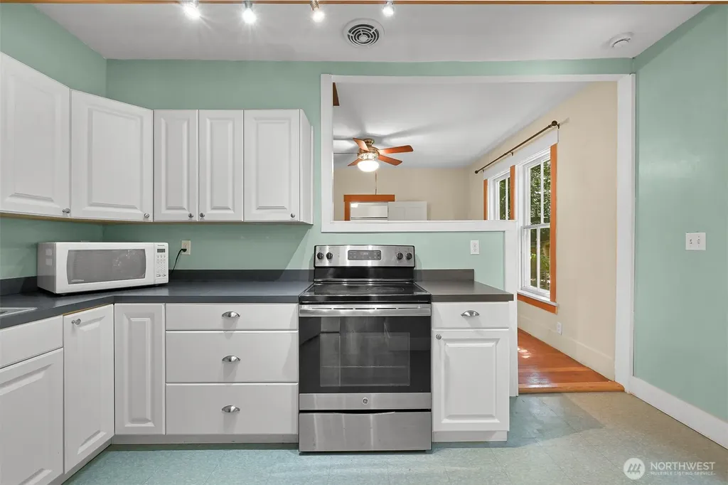 1706 24th Street Bellingham WA 98225