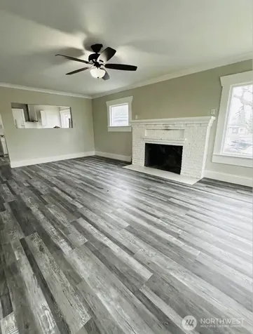 10033 Des Moines Memorial Drive S Seattle WA 98168