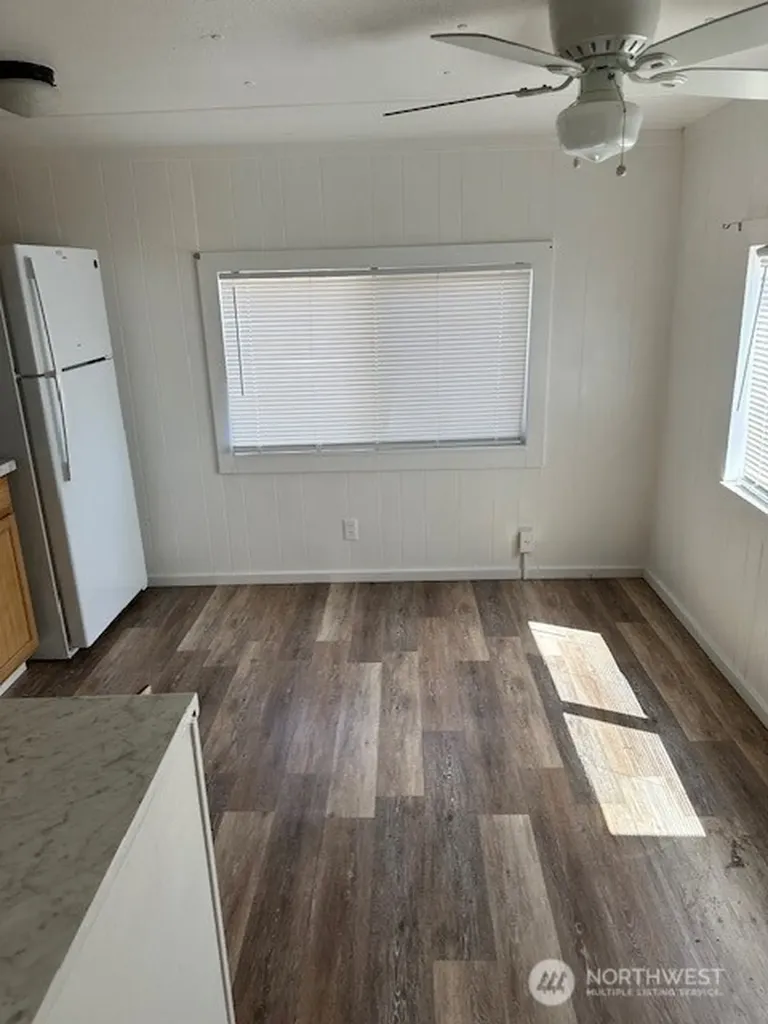 3164 NE Valley Road Moses Lake WA 98837