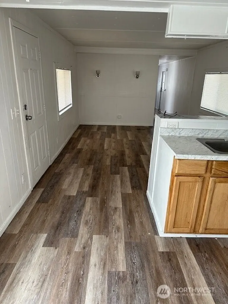 3164 NE Valley Road Moses Lake WA 98837