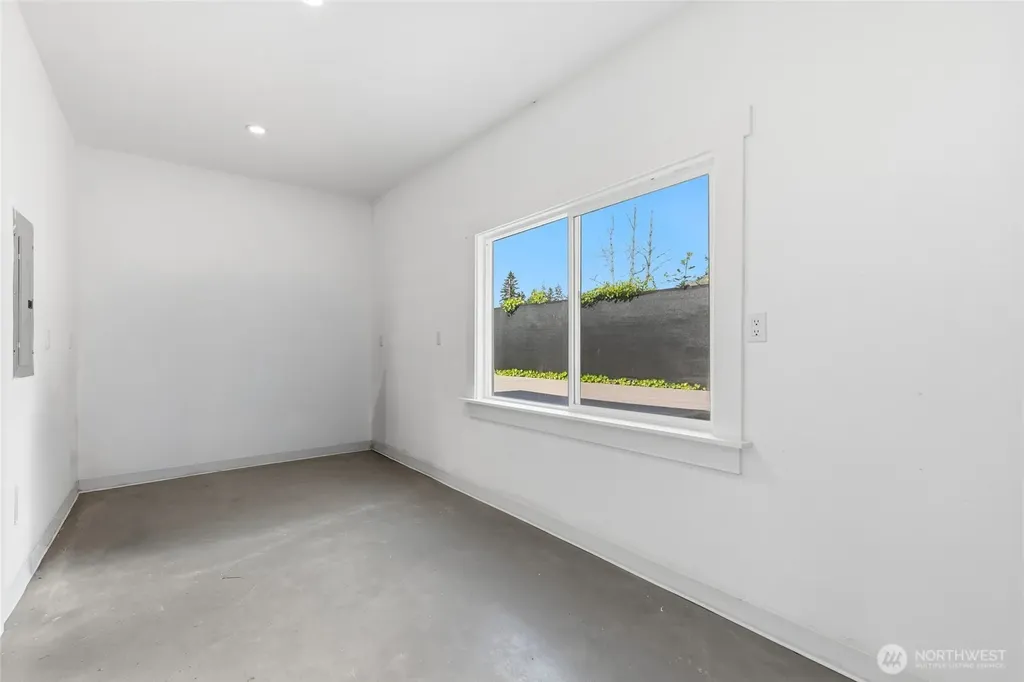 11636 13th Avenue SW Burien WA 98146