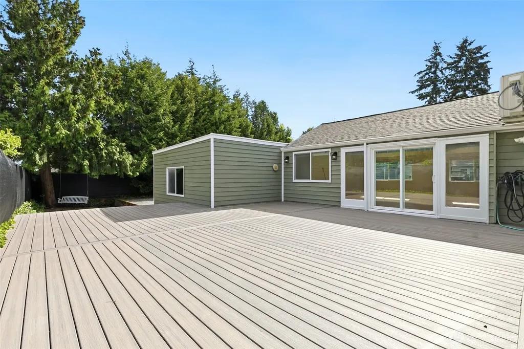 11636 13th Avenue SW Burien WA 98146