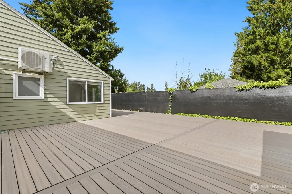 11636 13th Avenue SW Burien WA 98146
