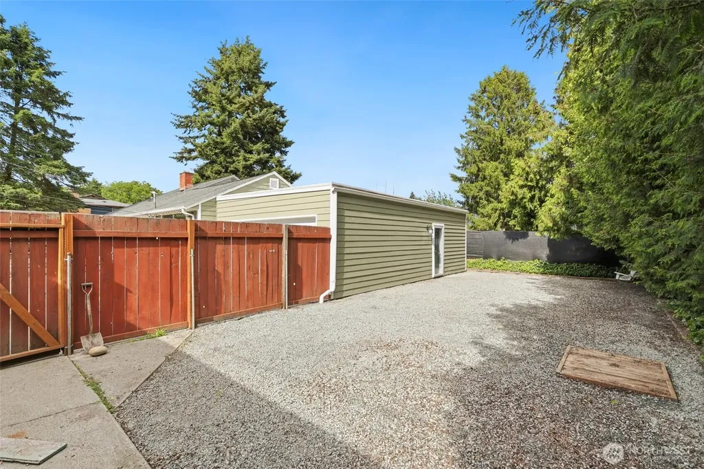 11636 13th Avenue SW Burien WA 98146