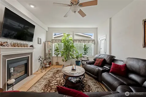 27229 217th Place SE Maple Valley WA 98038