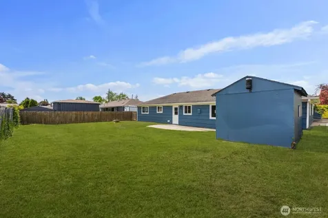 1320 Shirley Place Mount Vernon WA 98274