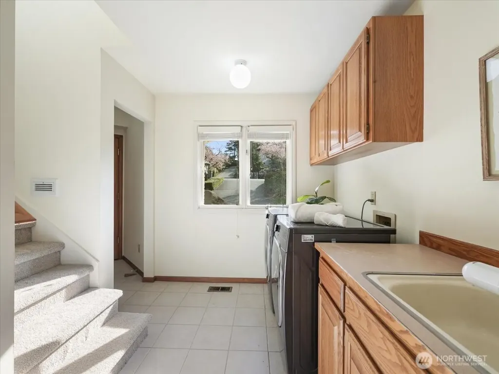 14823 164th Place NE Woodinville WA 98072
