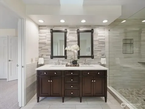 14823 164th Place NE Woodinville WA 98072