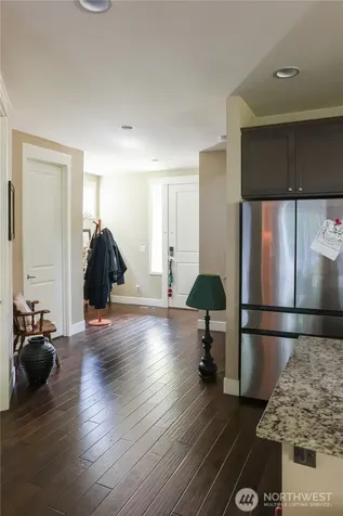 20709 1st Avenue W Lynnwood WA 98036
