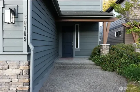 20709 1st Avenue W Lynnwood WA 98036