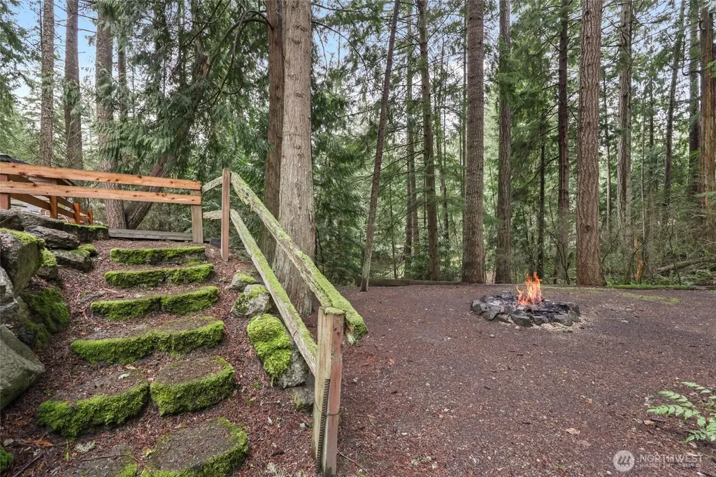 22231 Bluewater Court SE Yelm WA 98597