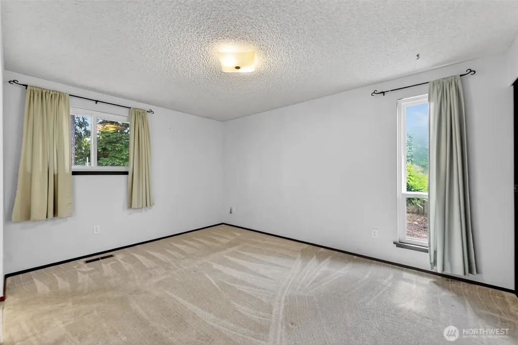 862 136th Street Ct E Tacoma WA 98445