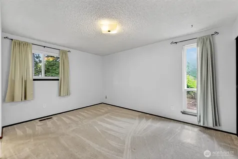 862 136th Street Ct E Tacoma WA 98445