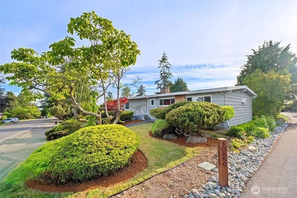 10851 Marine View Drive Seattle WA 98146