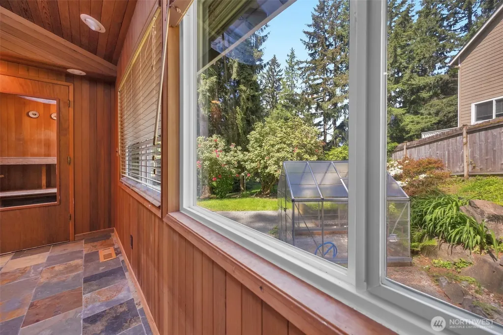 8941 170th Court NE Redmond WA 98052