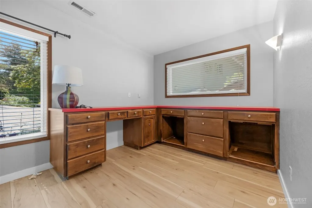 8941 170th Court NE Redmond WA 98052