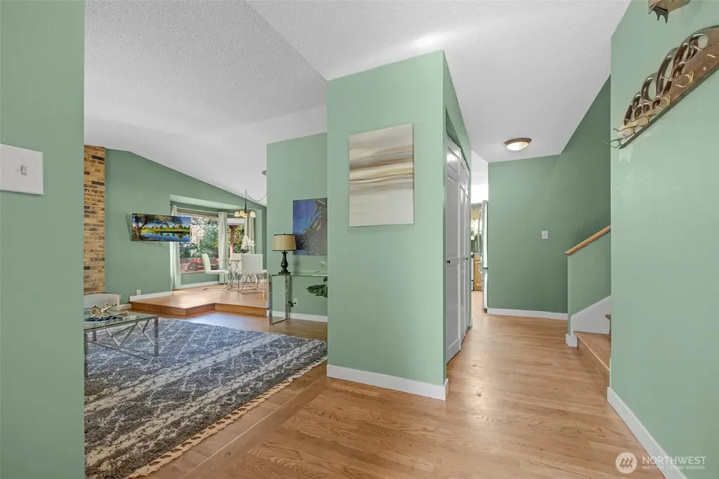 8941 170th Court NE Redmond WA 98052