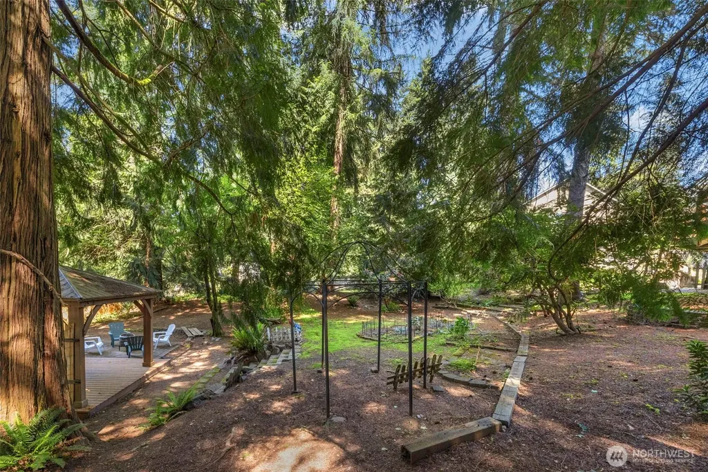 8941 170th Court NE Redmond WA 98052
