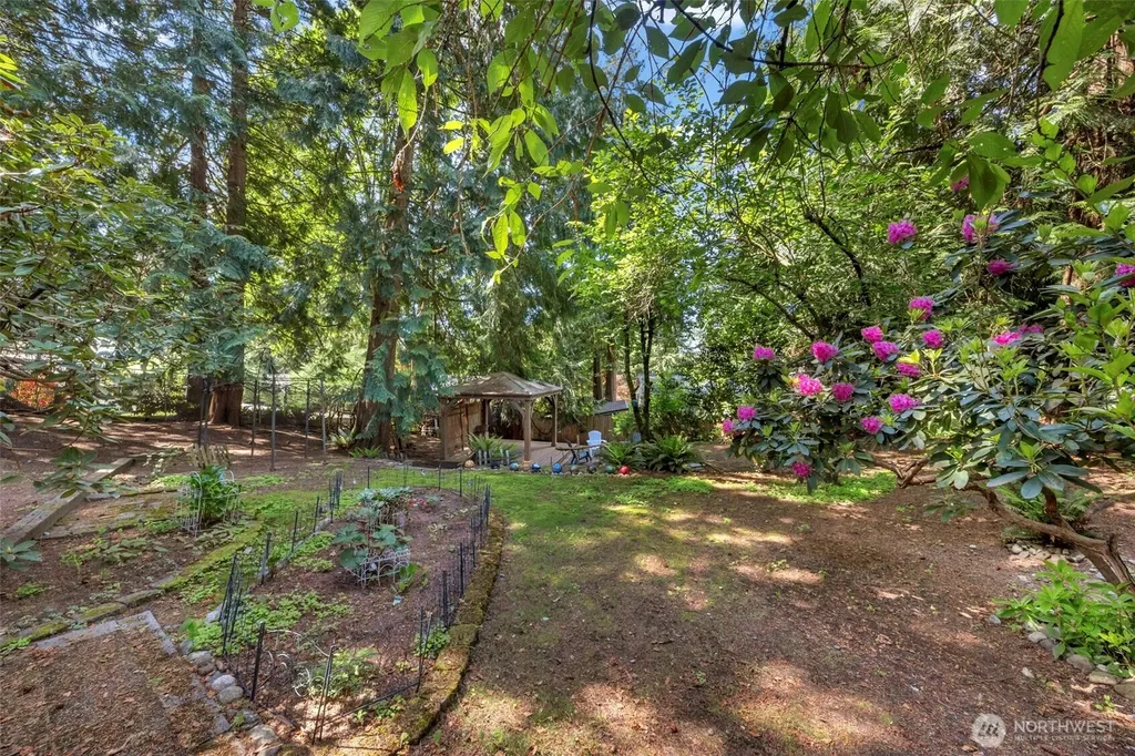 8941 170th Court NE Redmond WA 98052