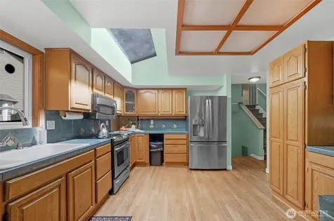 8941 170th Court NE Redmond WA 98052