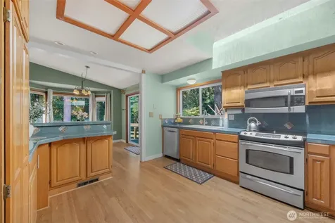 8941 170th Court NE Redmond WA 98052