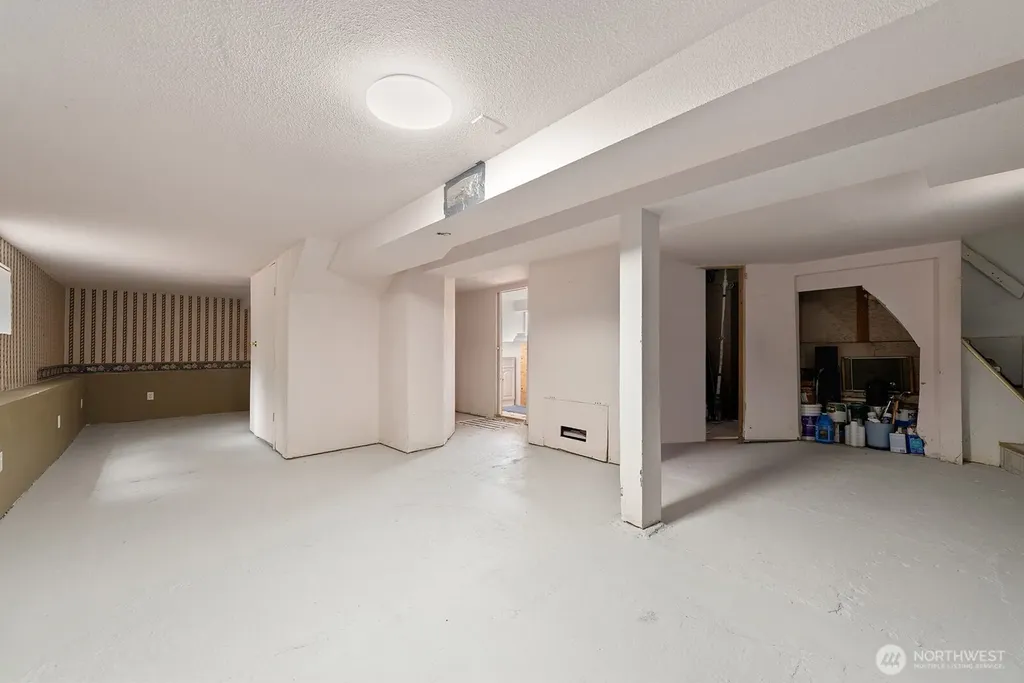 8844 18th Avenue SW Seattle WA 98106